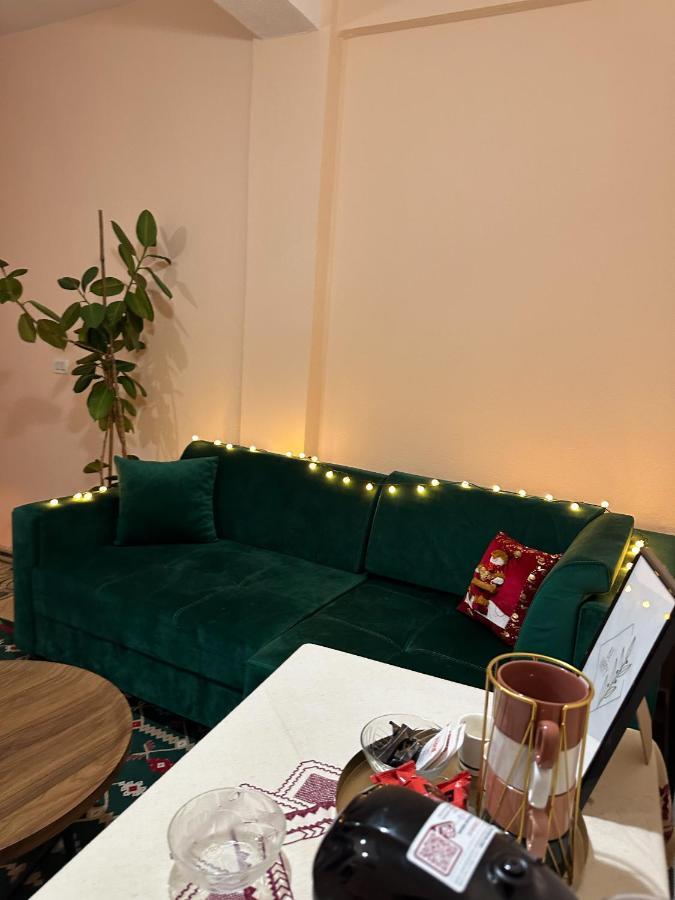 Villa Malo Guesthouse Korce Bagian luar foto