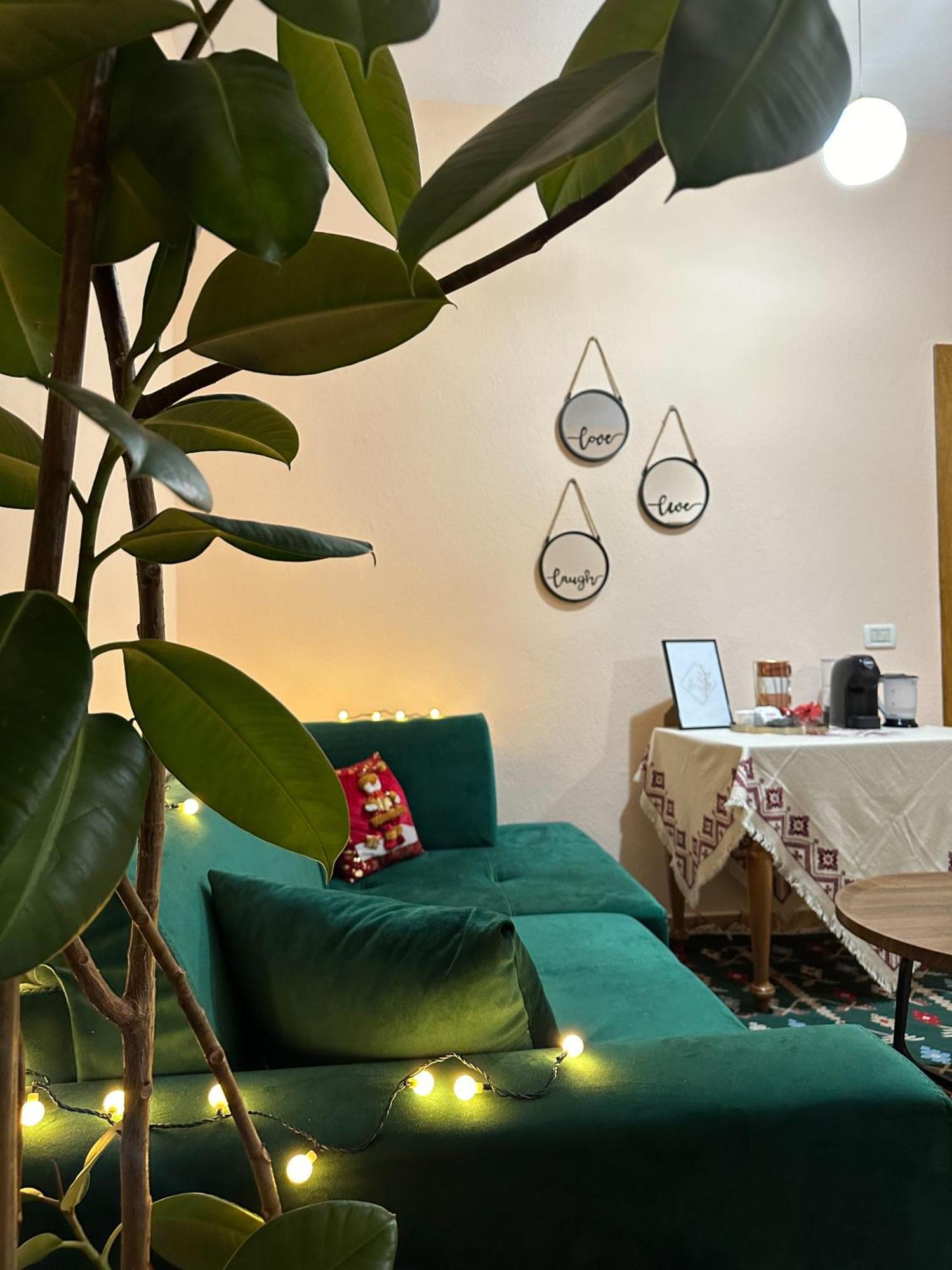 Villa Malo Guesthouse Korce Bagian luar foto